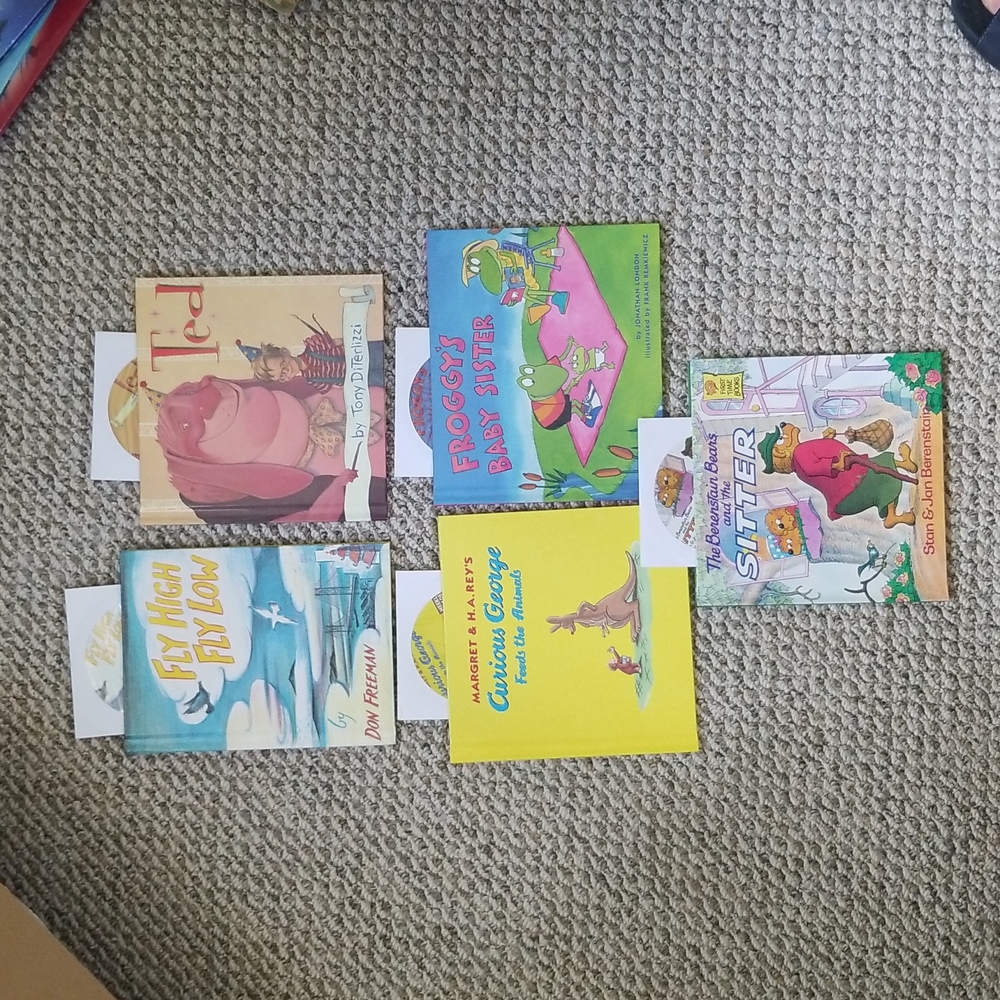 5 New Hardcover Childrens Books w/Cassettes